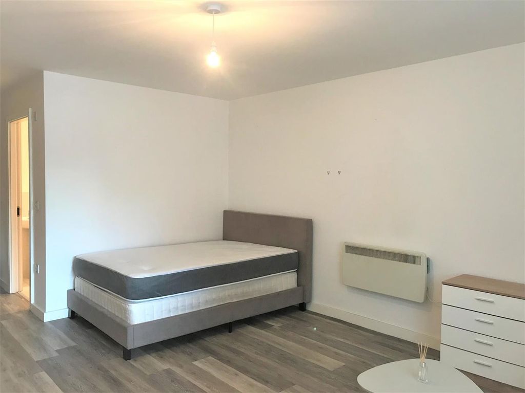 Property photo 2 of 5