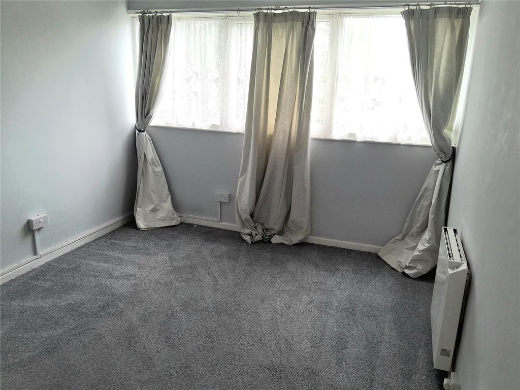 Property photo 2 of 7 Picture No. 01