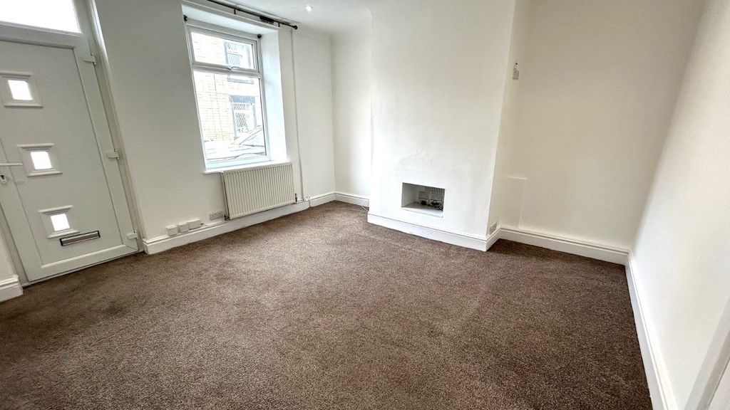 Property photo 3 of 11 Picture No. 01