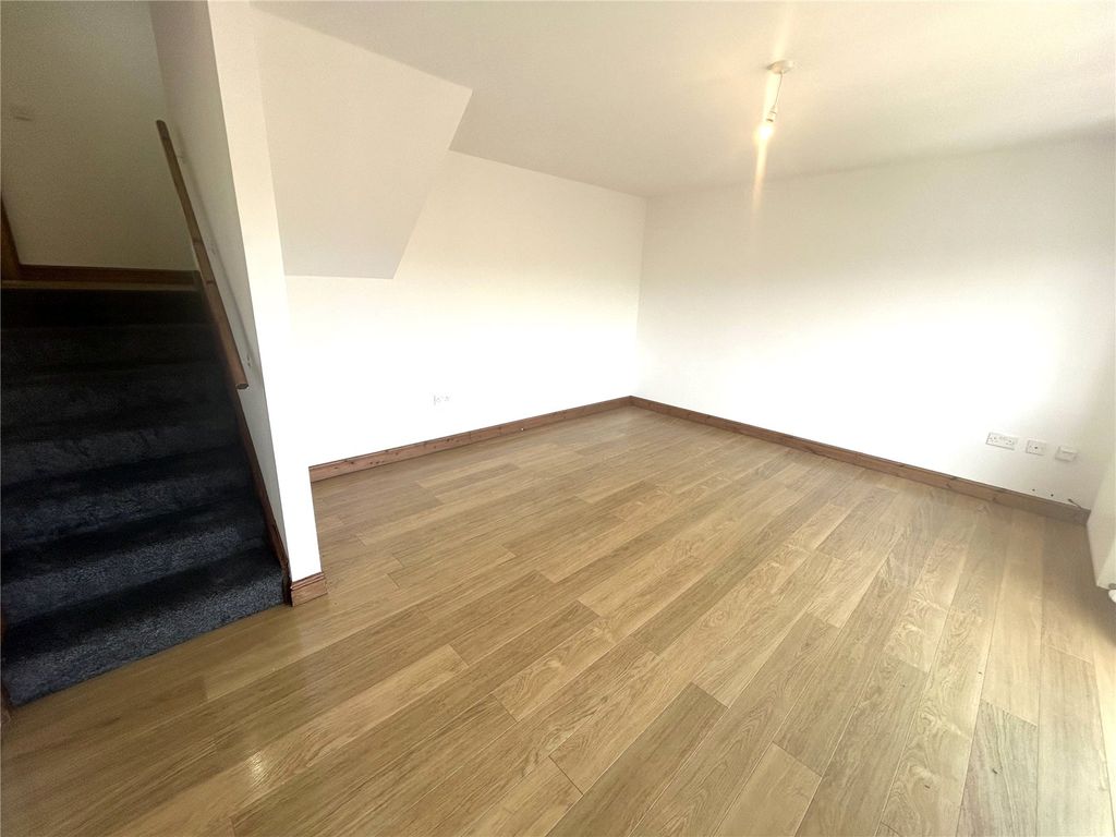 Additional image 5 of 4 bed detached house to rentWoodland Way, Llanllwchaiarn, Newtown, Powys SY16