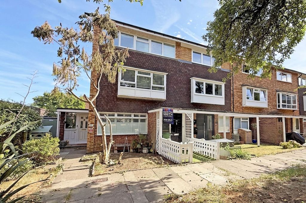 Property photo 1 of 13 Front
