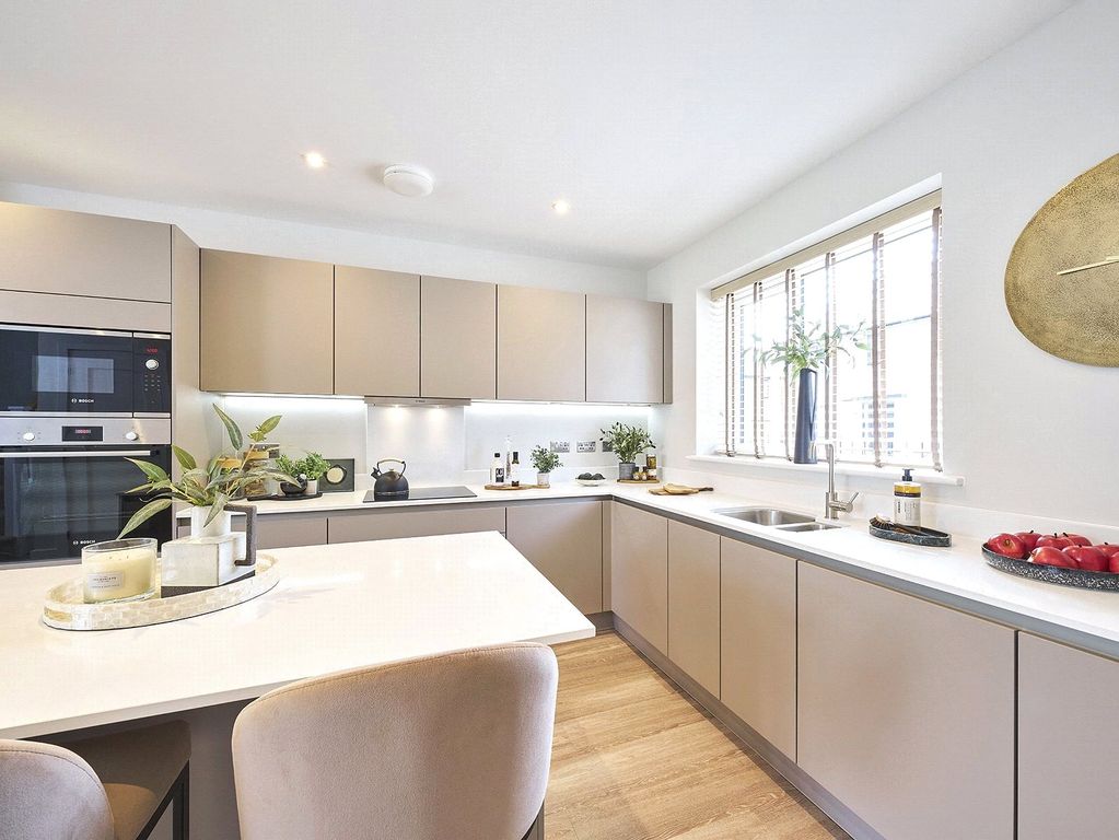 Property photo 3 of 12 Show Home