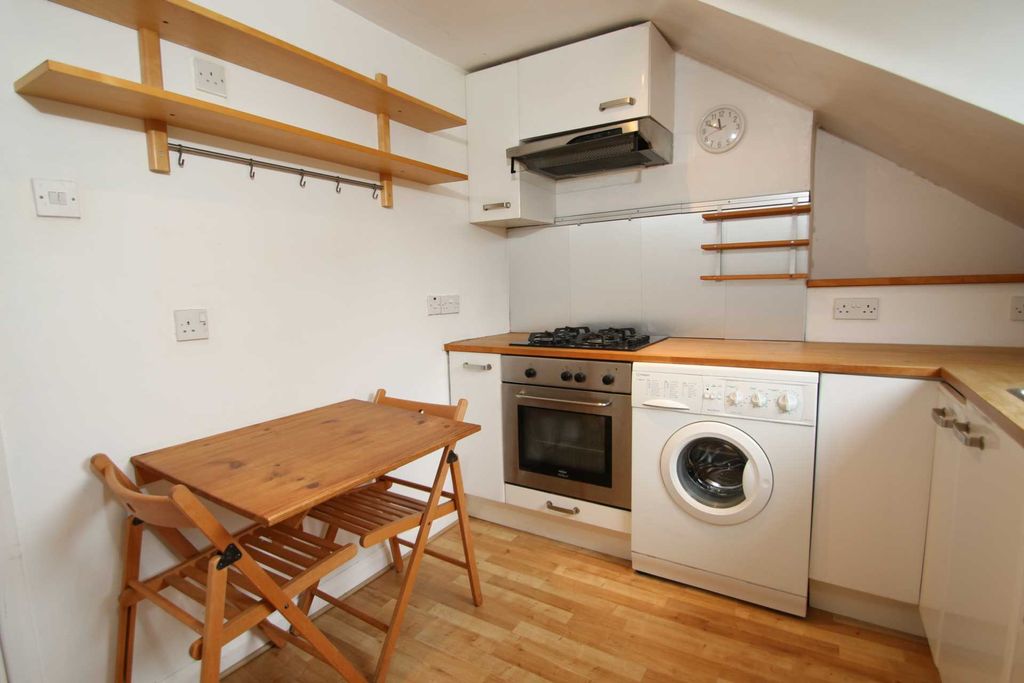 Property photo 2 of 5