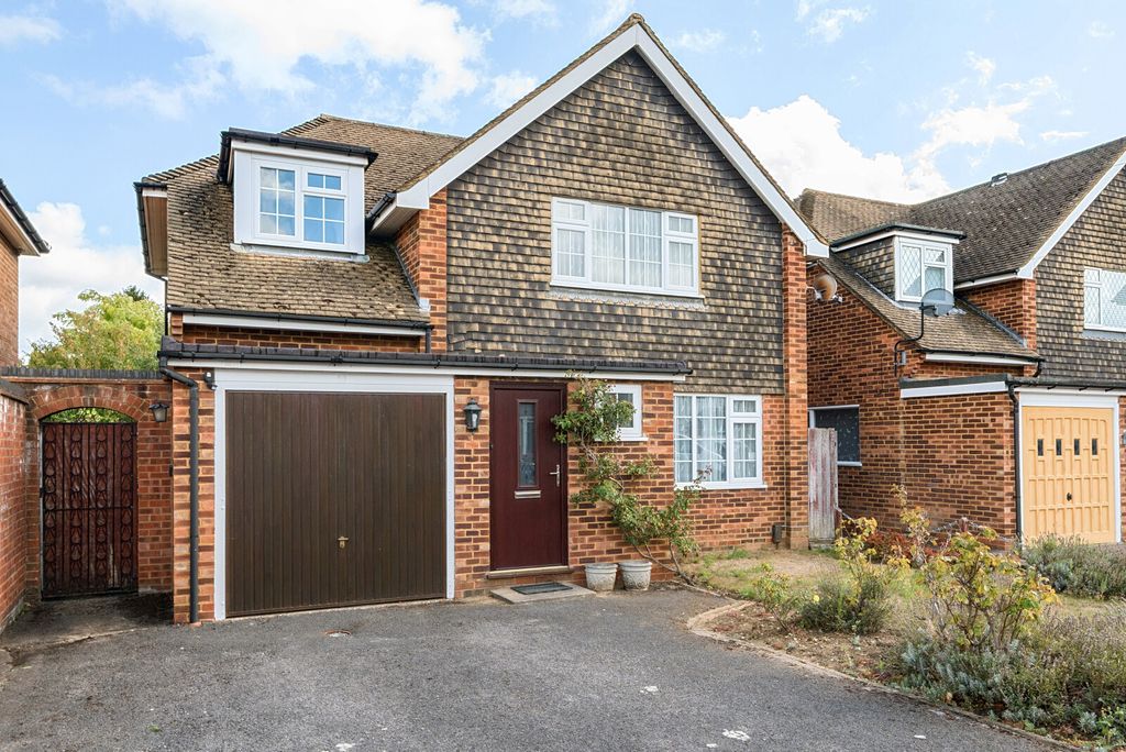 Property photo 1 of 21 1346327-35-68B57c...
