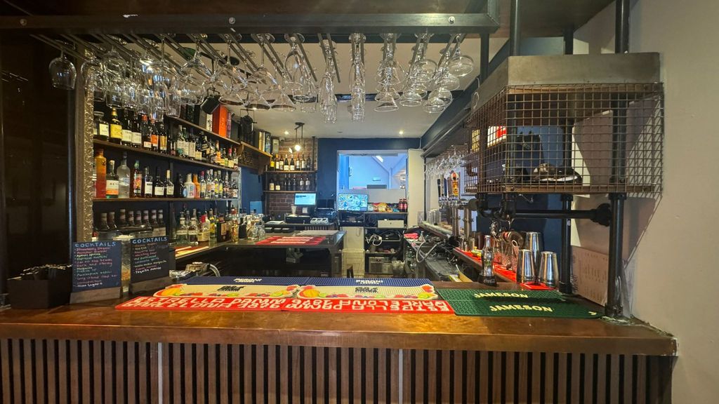 Property photo 1 of 5