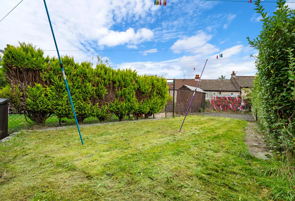 Property photo 2 of 31