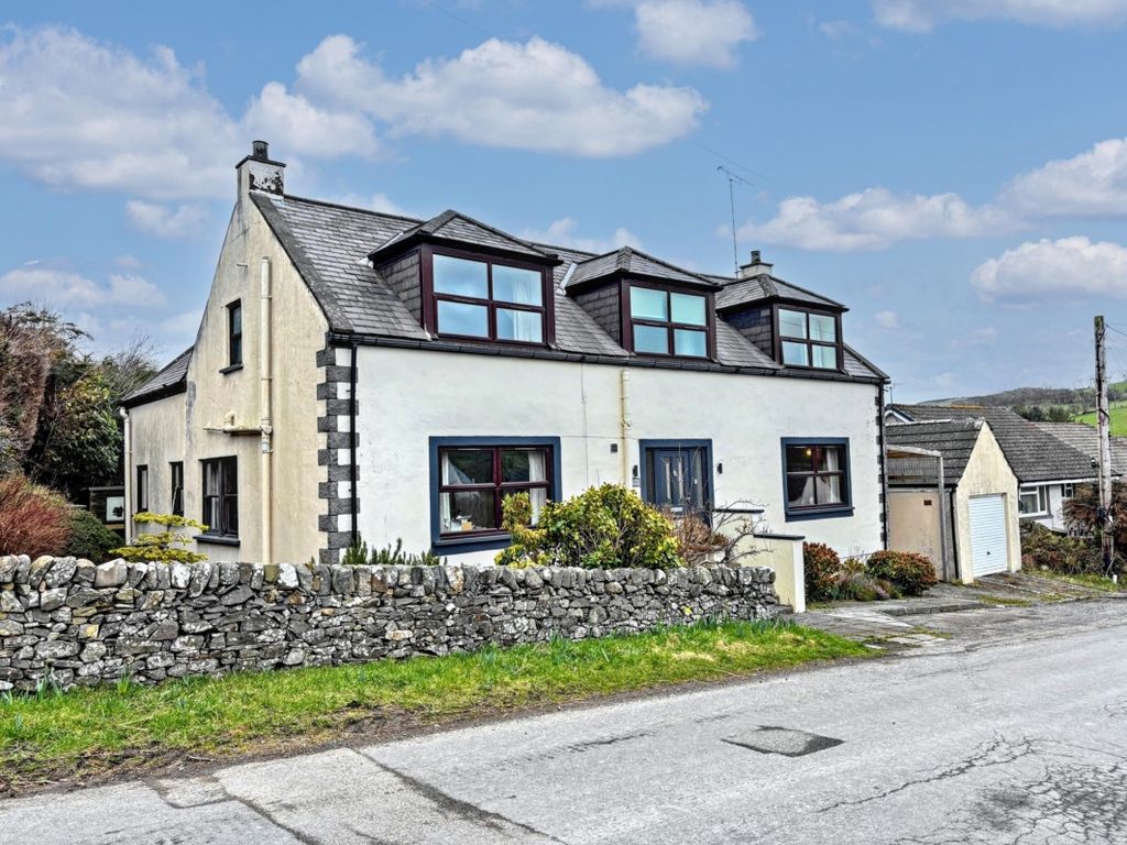 Property photo 1 of 33