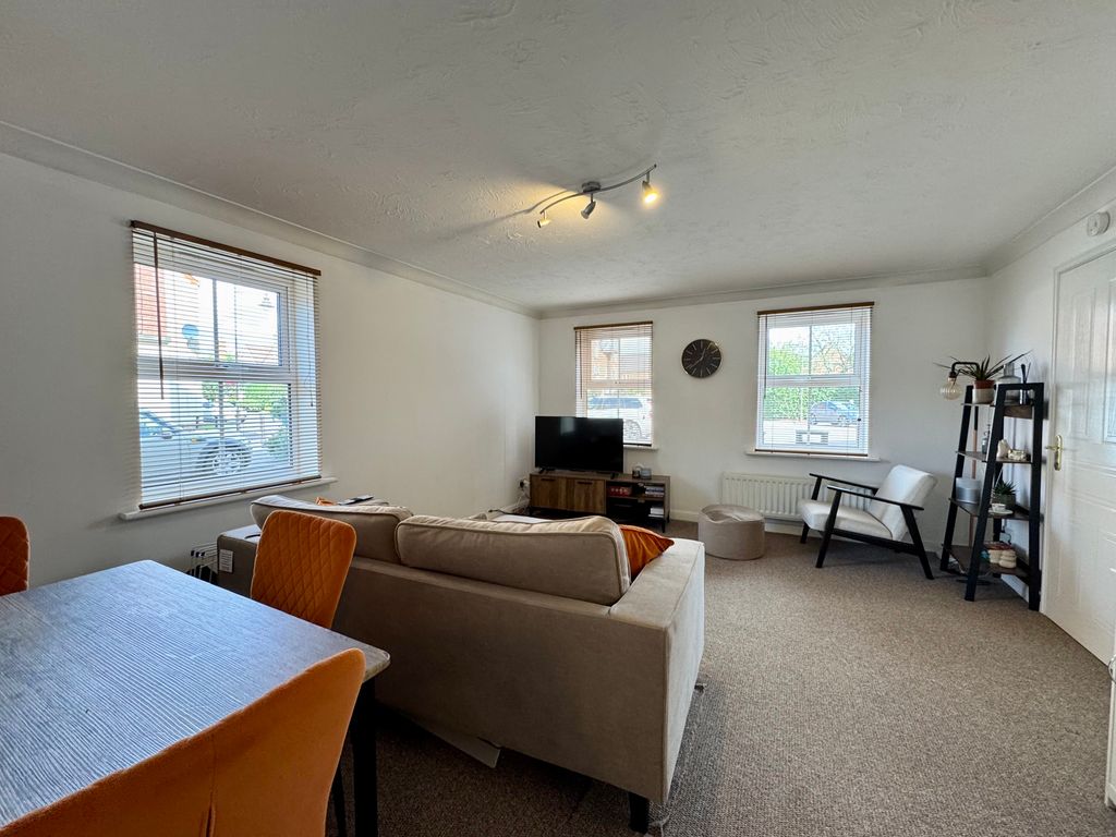 Property photo 3 of 10 Open Plan Lounge Dining