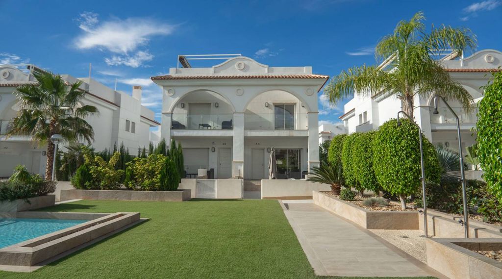 Property photo 1 of 20