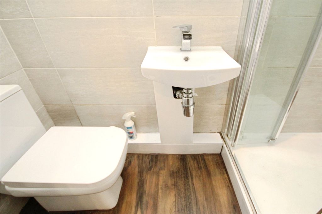 Property photo 3 of 10 Picture No. 05