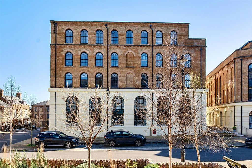 Property photo 1 of 23 Monaveen House