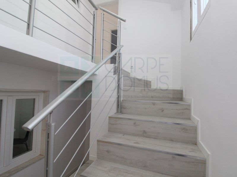 Property photo 2 of 27