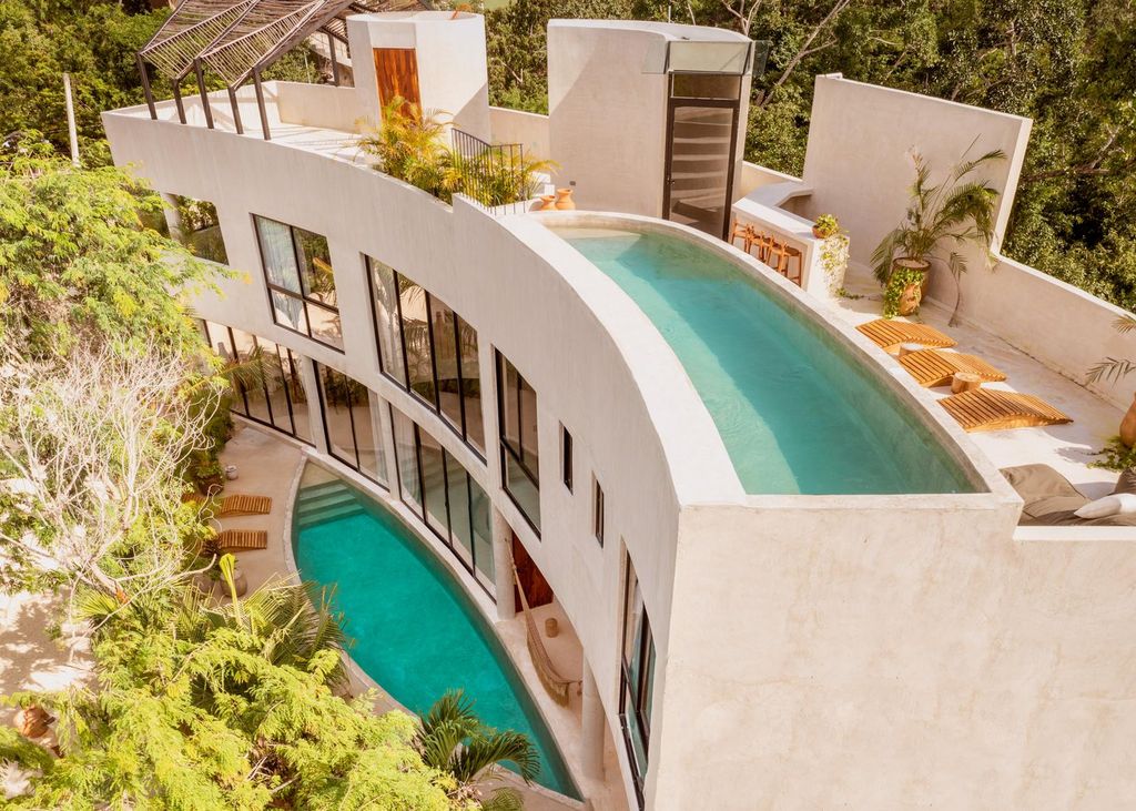 Property photo 3 of 28