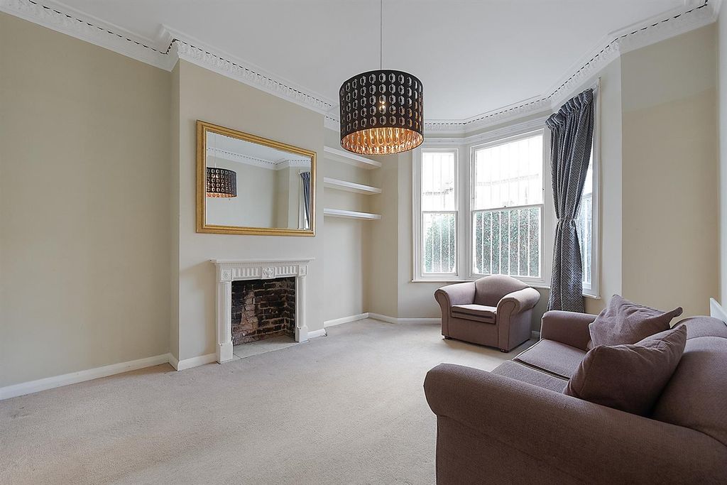 Property photo 2 of 9 c1F7031F-d174-4084-B7cd-E2B7312cd6A5-2000.Jpg
