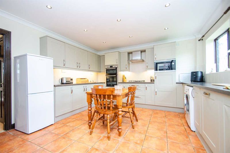 Property photo 2 of 24 Photo 8