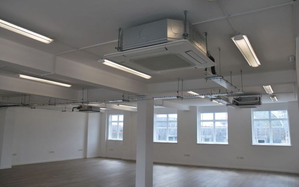 Property photo 1 of 3