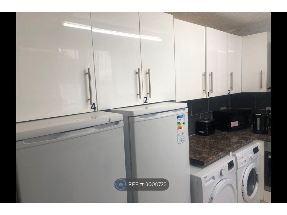 Property photo 1 of 8 Large Cupboard And Large Fridge And Large Freezer