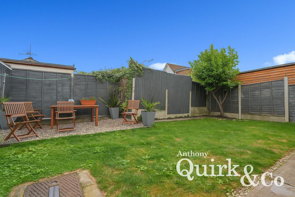 Property photo 2 of 10