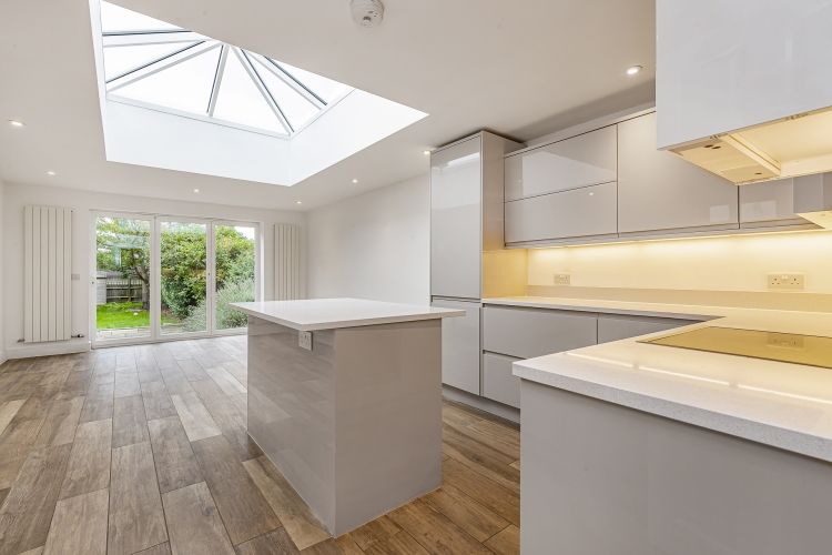 Property photo 3 of 16 304584