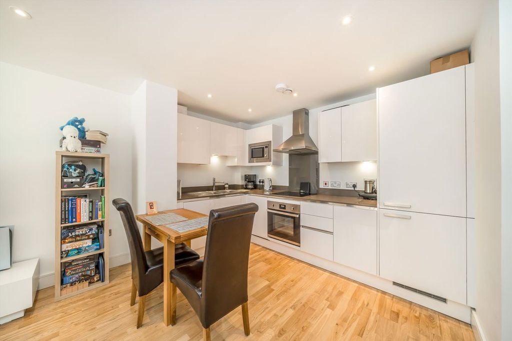 Property photo 2 of 6