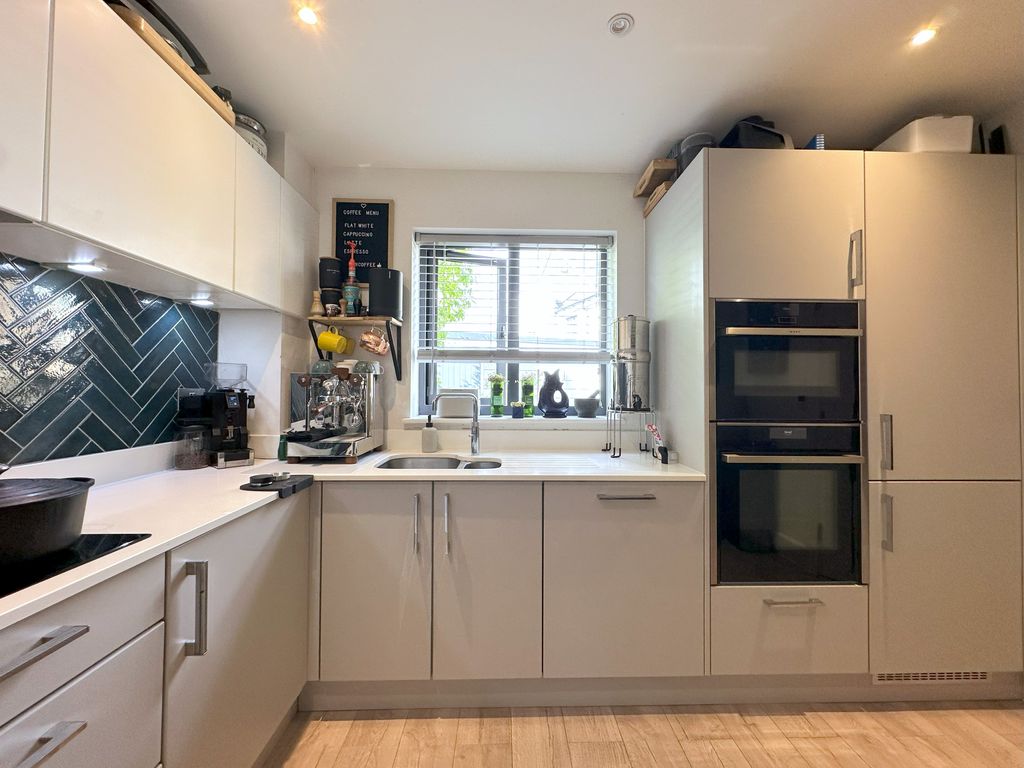 Property photo 3 of 16 3