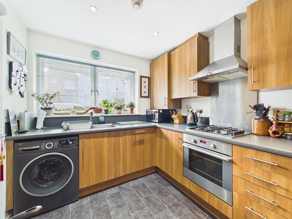 Property photo 3 of 11 Photo 2