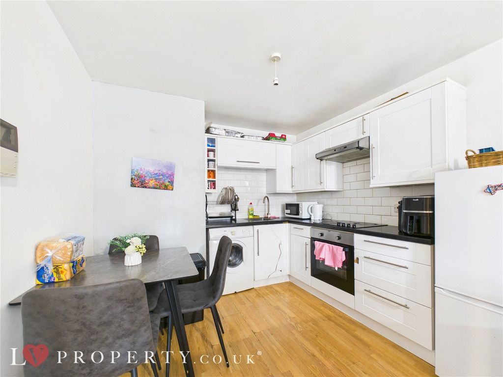 Property photo 2 of 6 Picture No. 03