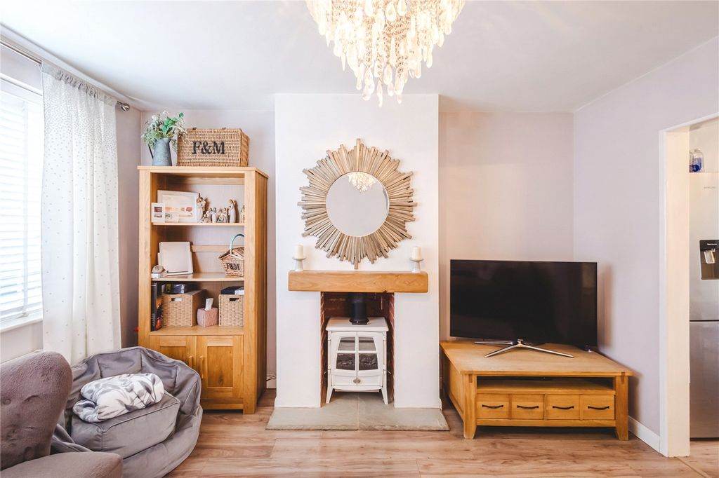 Property photo 3 of 23 Picture No. 10