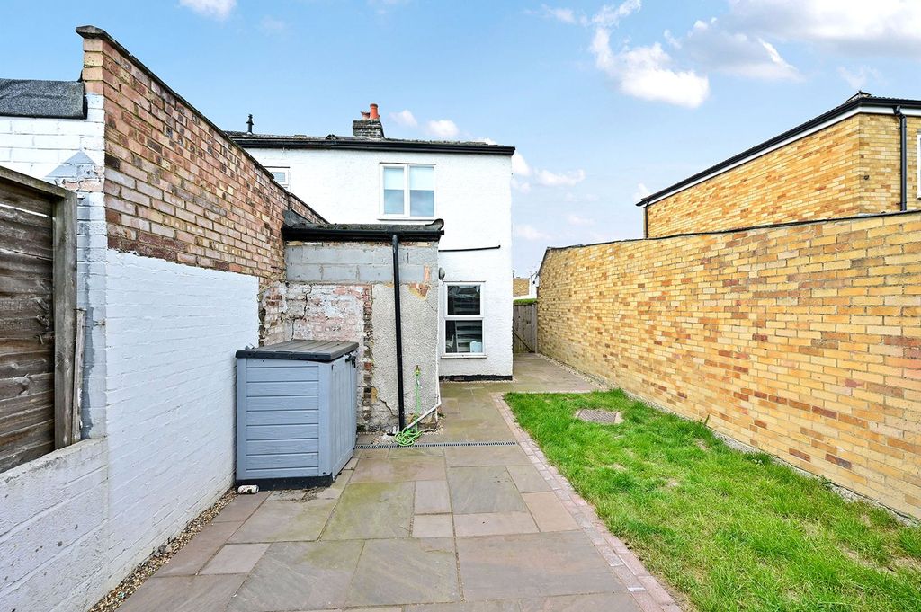 Property photo 3 of 9 Picture No. 12