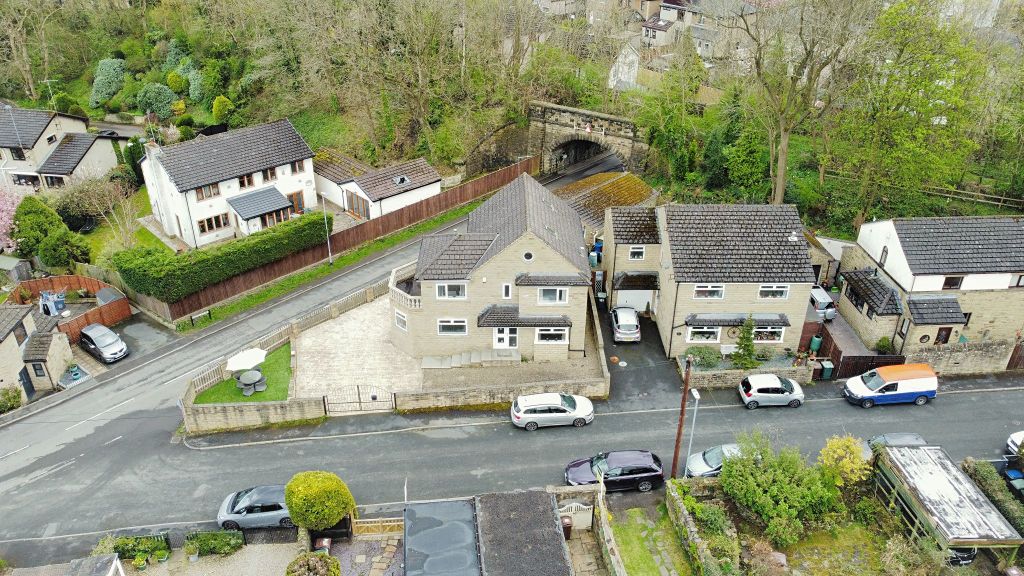 Additional image 28 of 4 bed detached house for saleWindhill Old Road, Bradford BD10