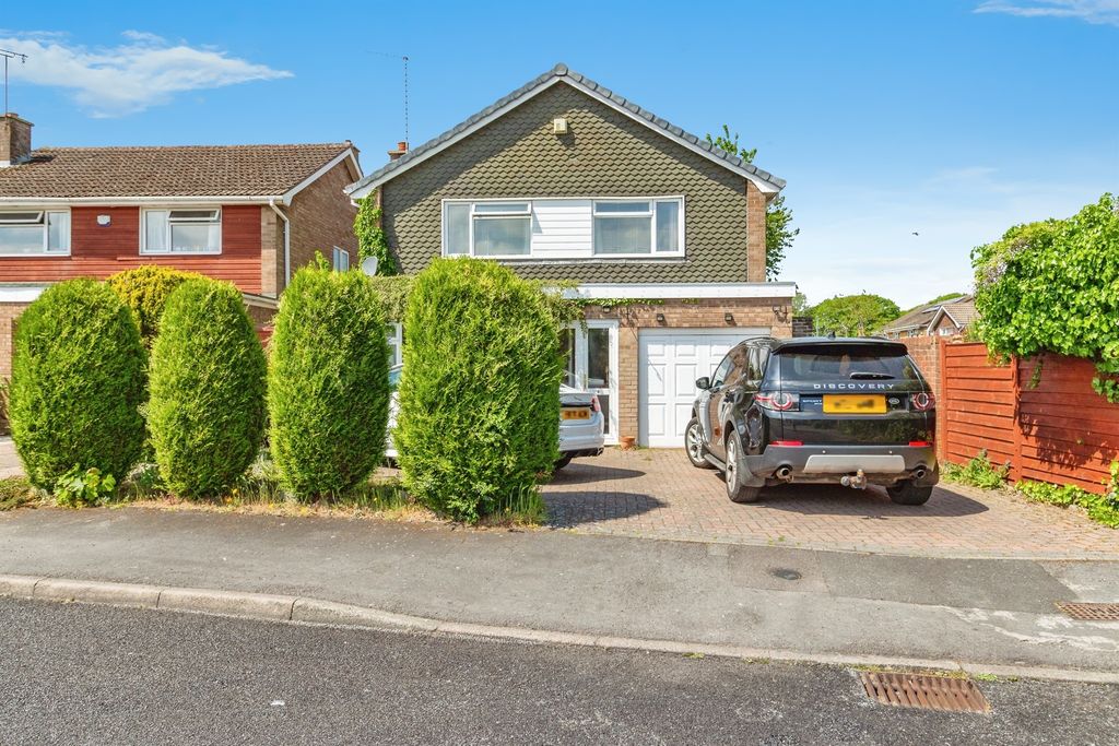 Property photo 1 of 12