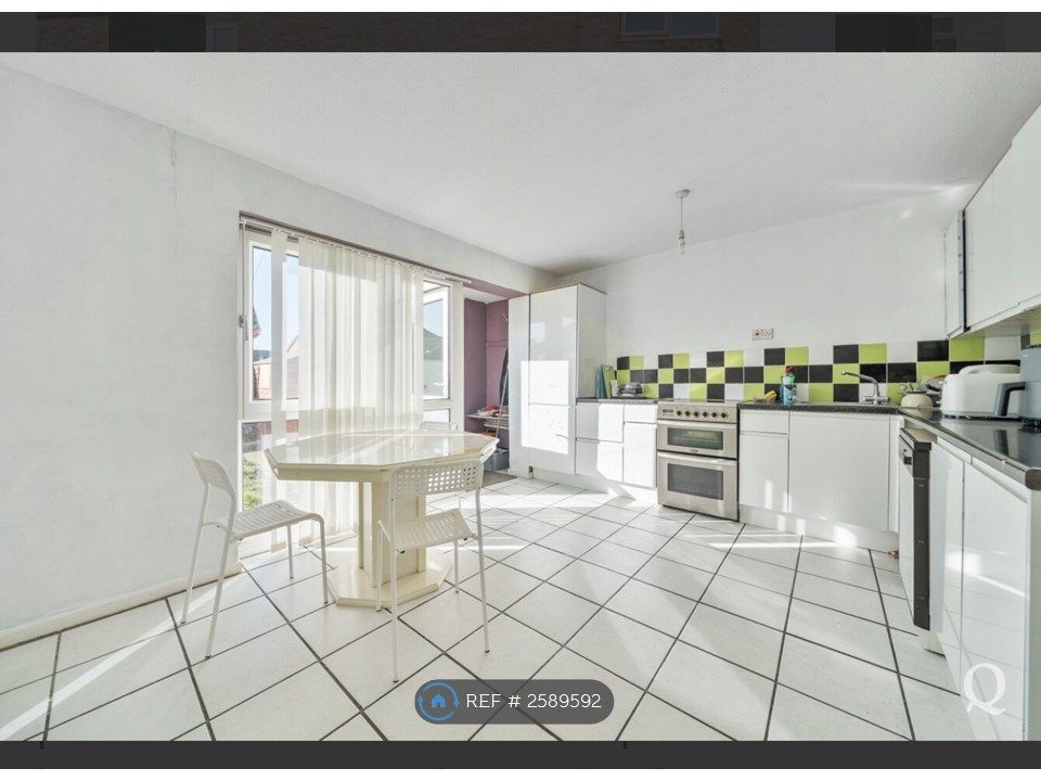 Property photo 1 of 25