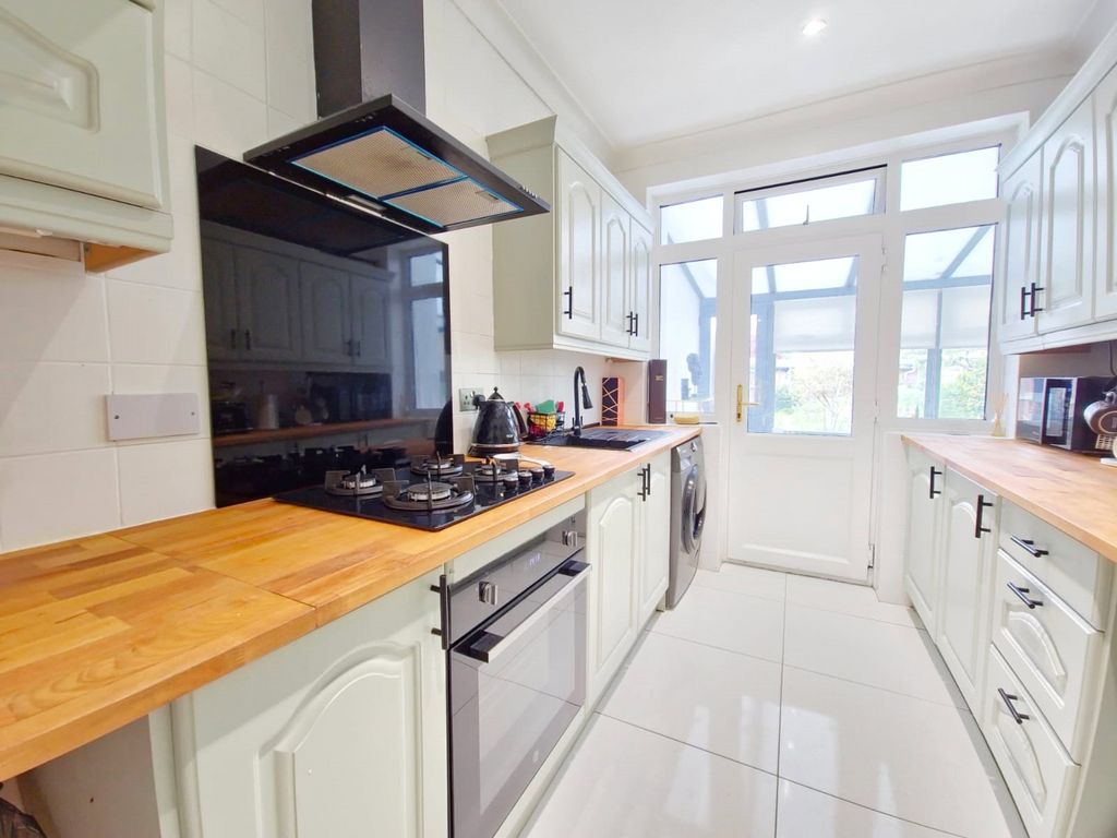 Property photo 3 of 15 Picture No. 15