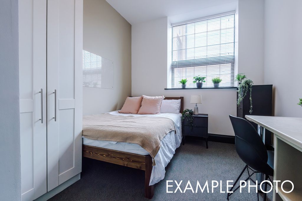 Property photo 2 of 17 Flat N, Hosiery, Example 6