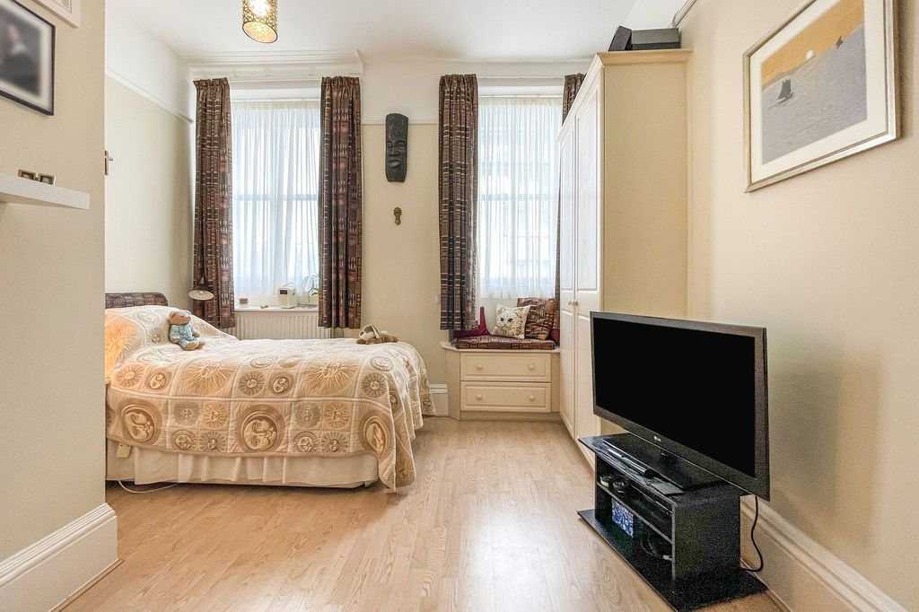 Additional image 17 of 2 bed flat for saleElliot Terrace, The Hoe, Plymouth PL1