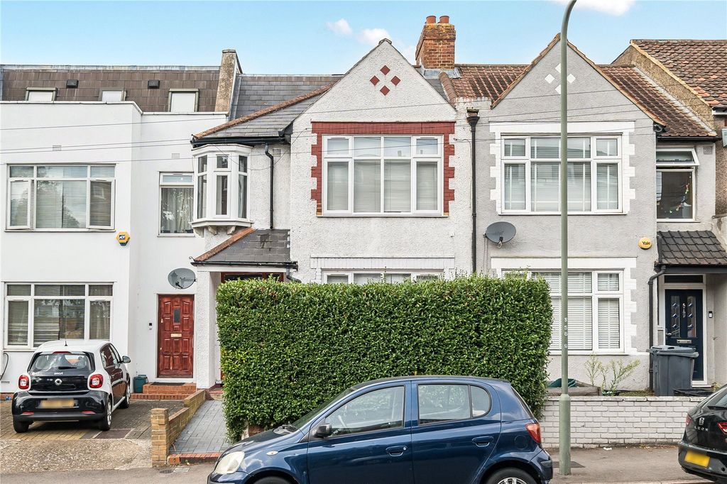 Property photo 1 of 10 External