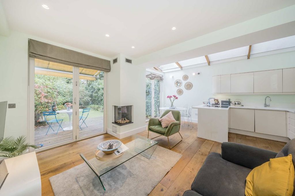 Property photo 1 of 7