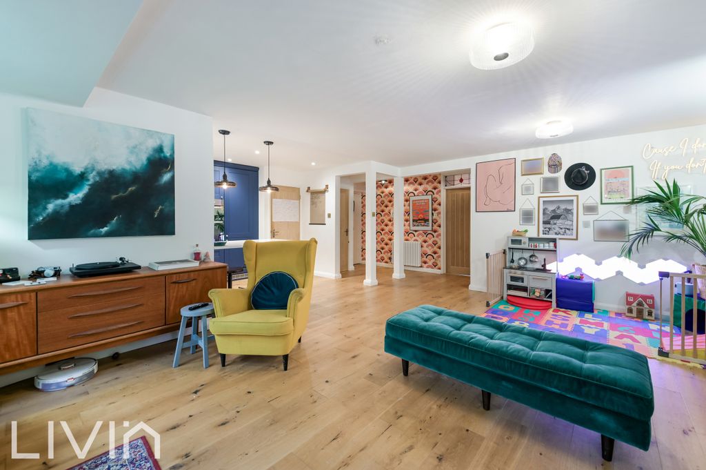 Property photo 2 of 15 Photo 1