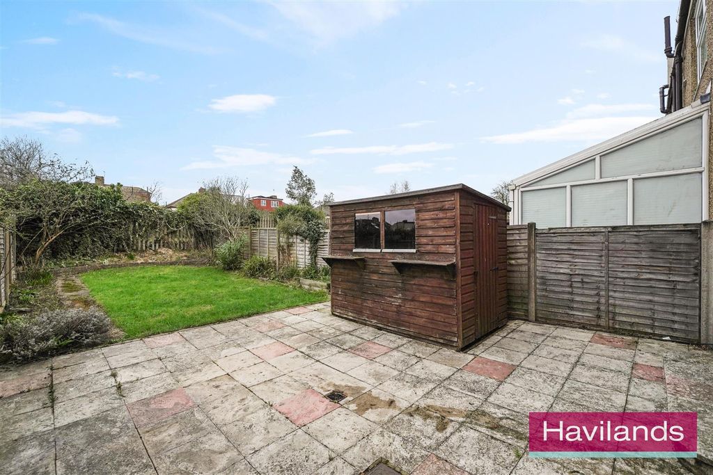 Property photo 2 of 12 Ladysmith Road-2.Jpg