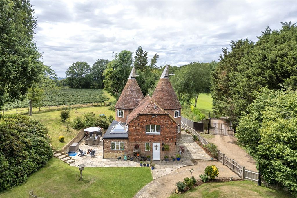 Property photo 1 of 30 Chingley Manor Oast
