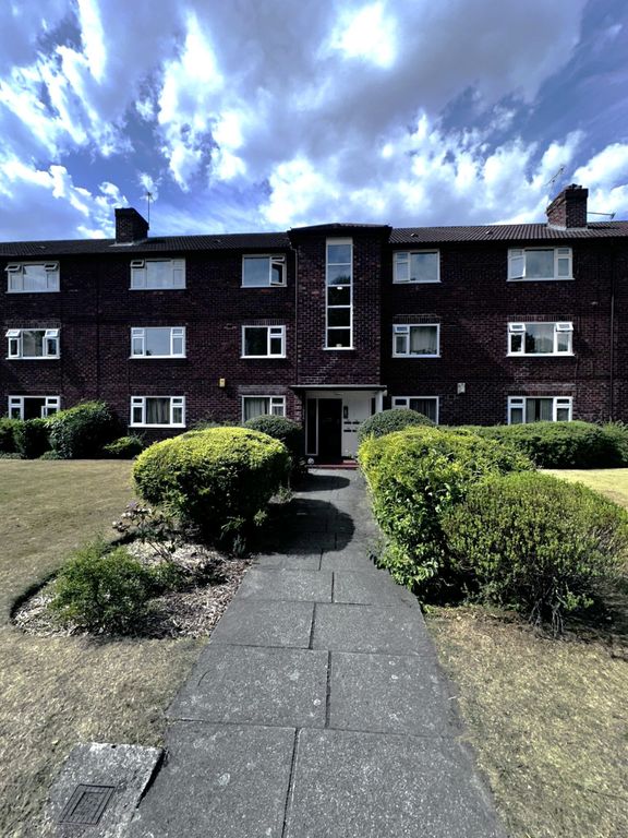 Property photo 2 of 24