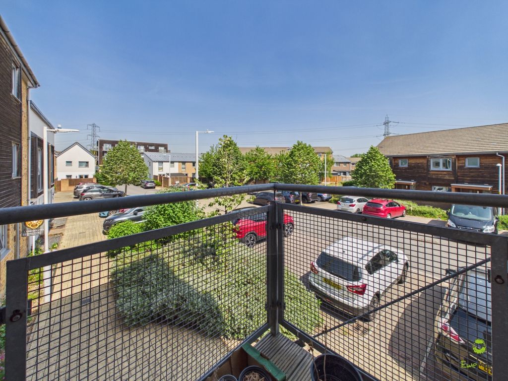 Property photo 2 of 8 Presented By Clinton At Ewemove Bexleyheath And Da