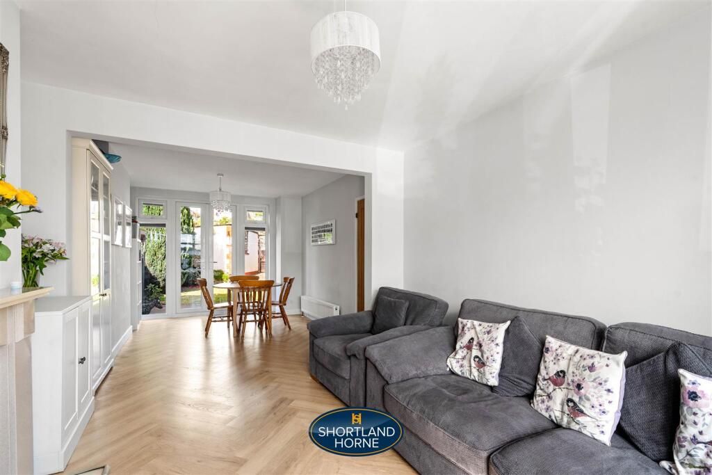 Property photo 3 of 21