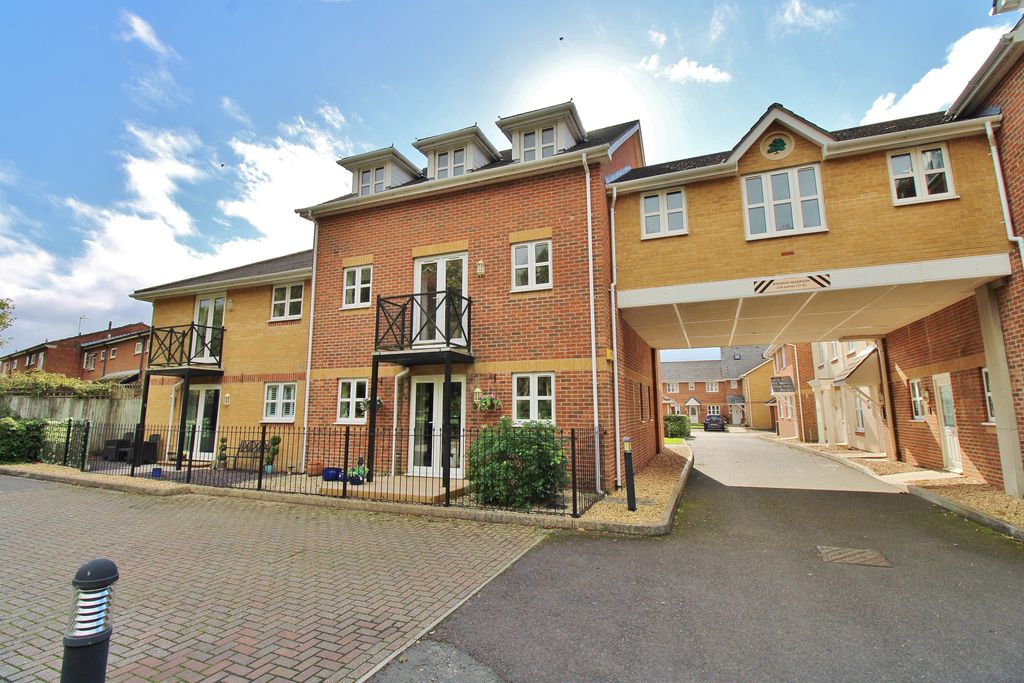 Property photo 1 of 17