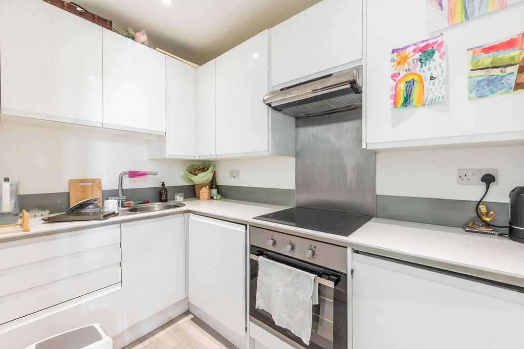 Property photo 1 of 5