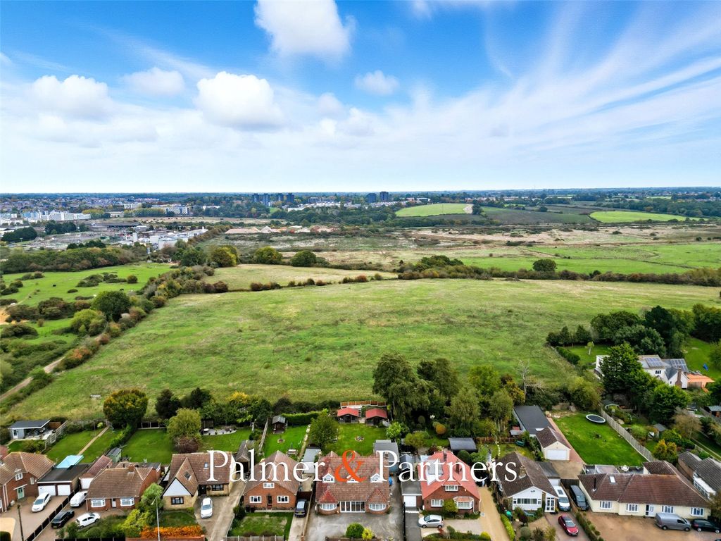 Property photo 3 of 34 Picture No. 08