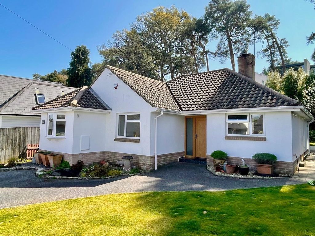 Property photo 2 of 28