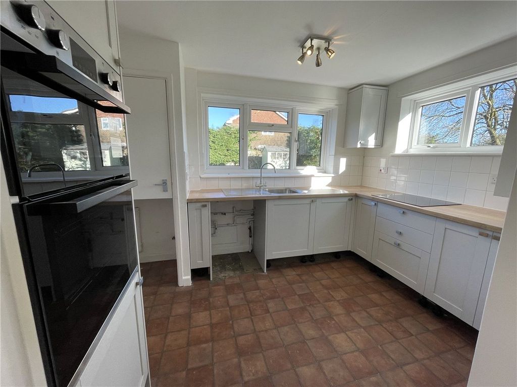 Property photo 2 of 10 Picture No. 14