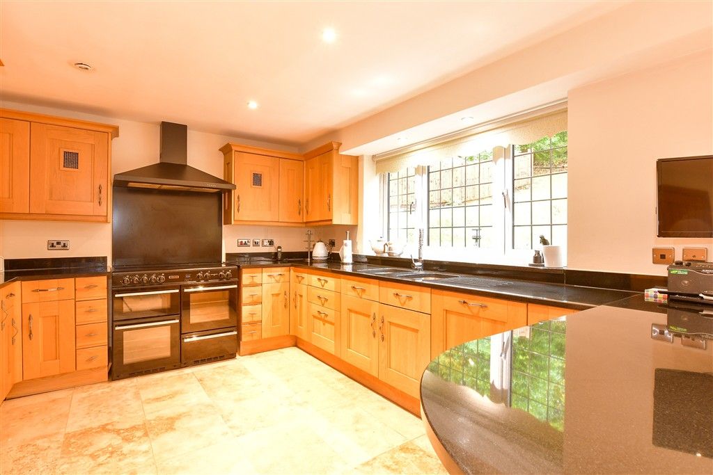 Property photo 3 of 15 Kitchen/Diner