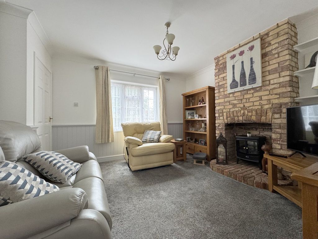 Property photo 2 of 15